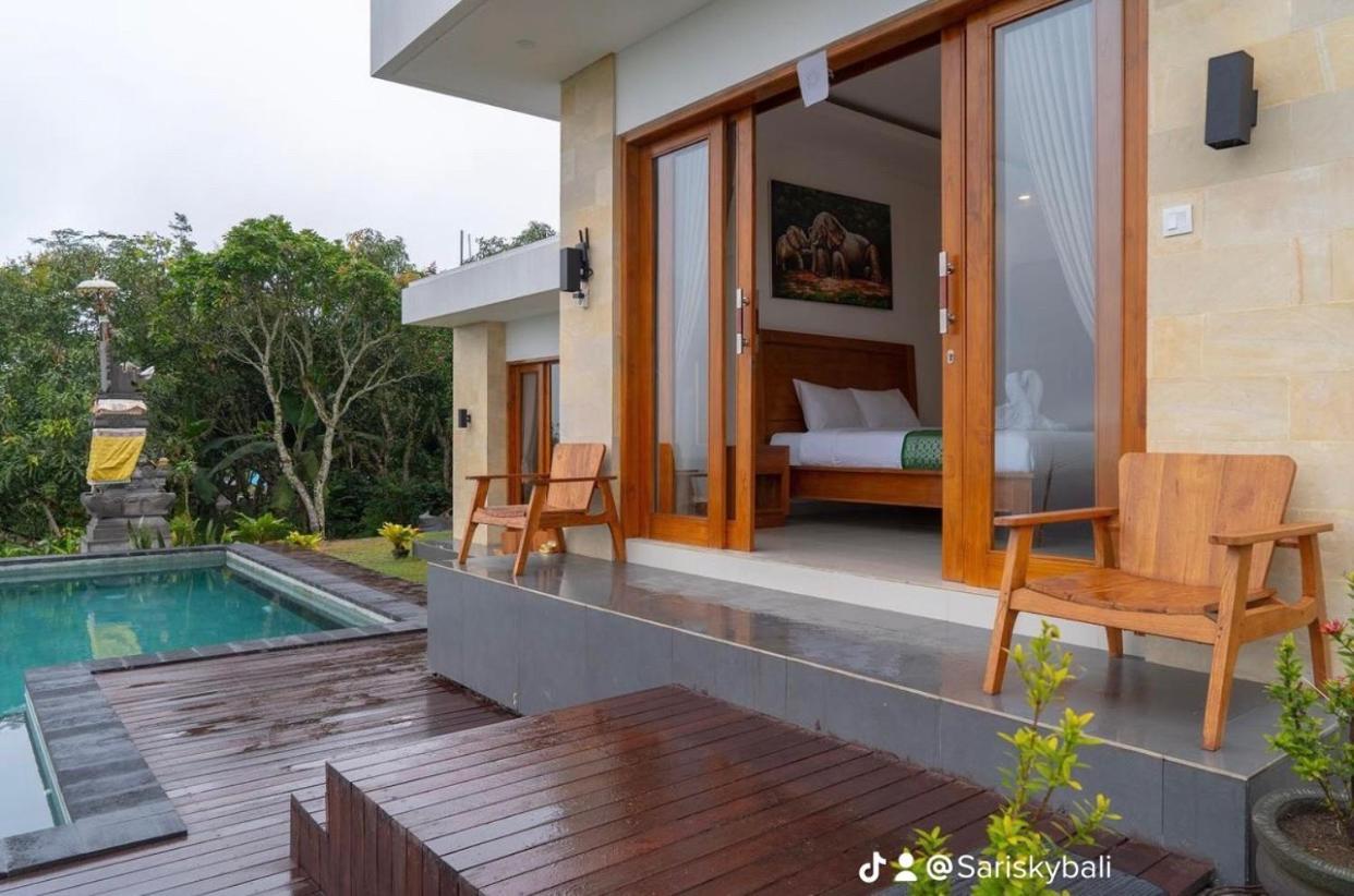 Sari Sky Bali Hotel Kubupenlokan Exterior foto